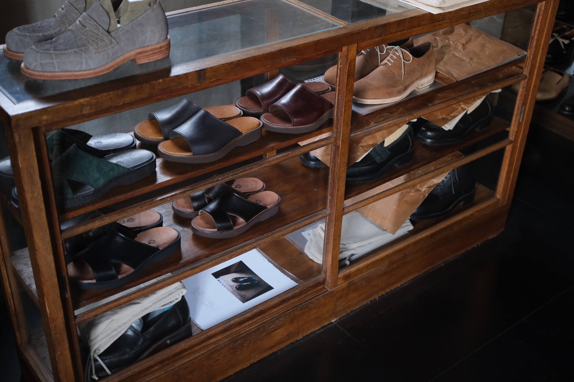 ATELIER SHOP OPEN IN NOVEMBER